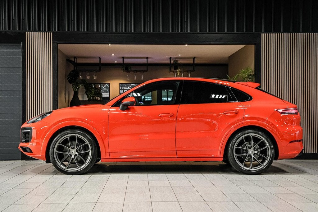 Porsche Cayenne 3.0 Lightweight|Carbon|ACC|22''|PTS|trekhaak, Auto's, Automaat, Cayenne, 2005 kg, Gebruikt