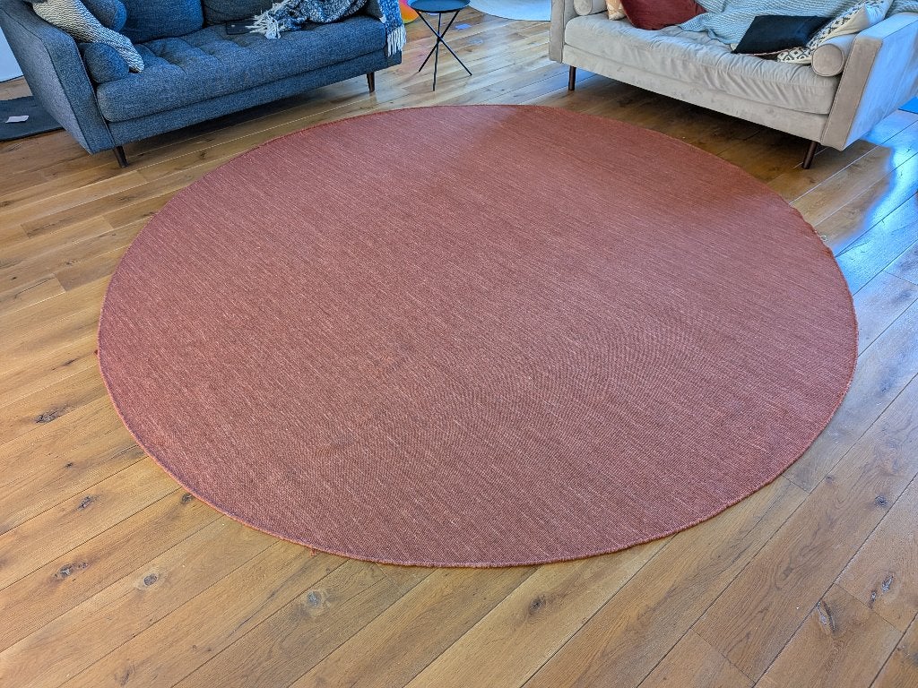 Zeer groot rond vloerkleed (300!) in rood, Huis en Inrichting, Stoffering | Tapijten en Kleden, Ophalen, Gebruikt, Rond, 200 cm of meer