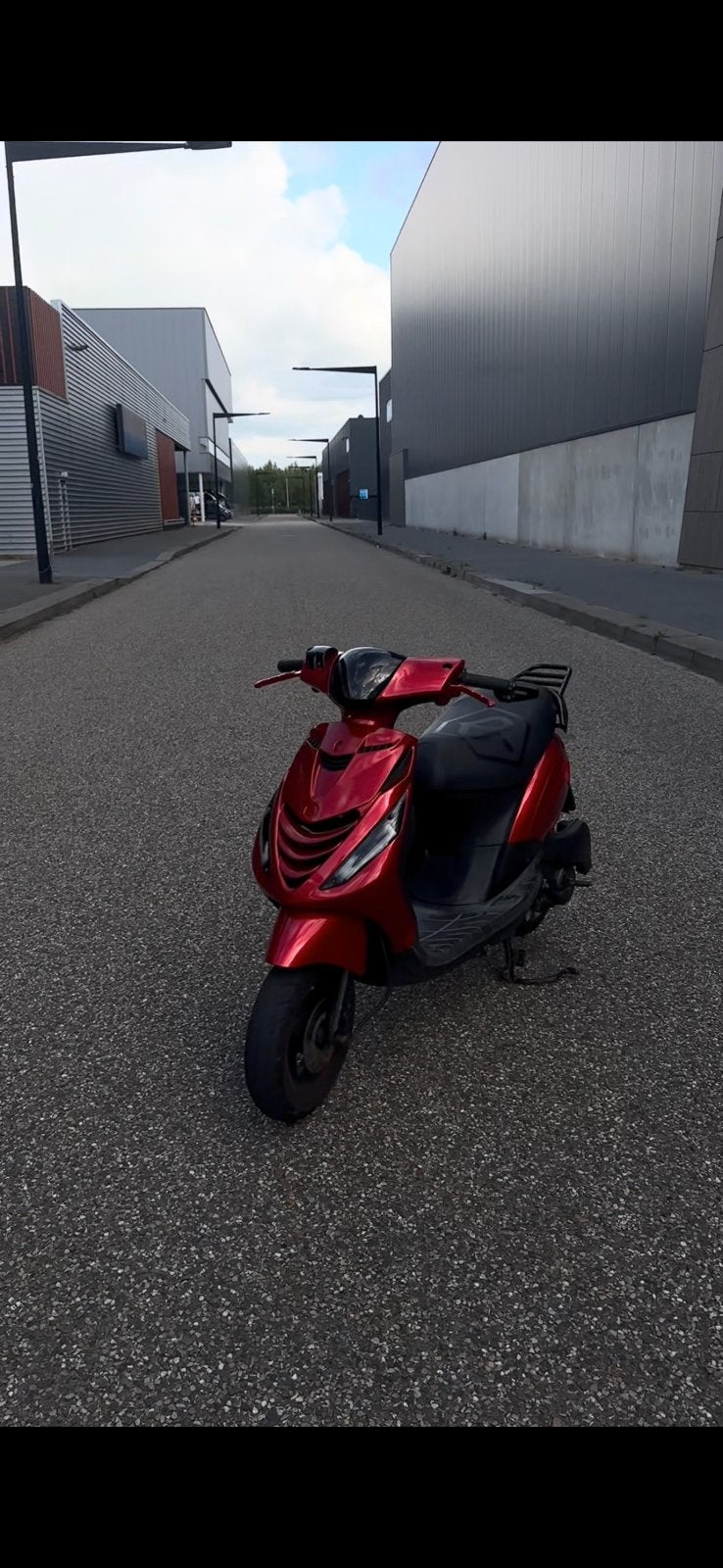 Piaggio zip 50cc 4t onbegrenzd teruil voor schakelbrommer, Fietsen en Brommers, Ophalen, Maximaal 45 km/u, Zip, Zo goed als nieuw