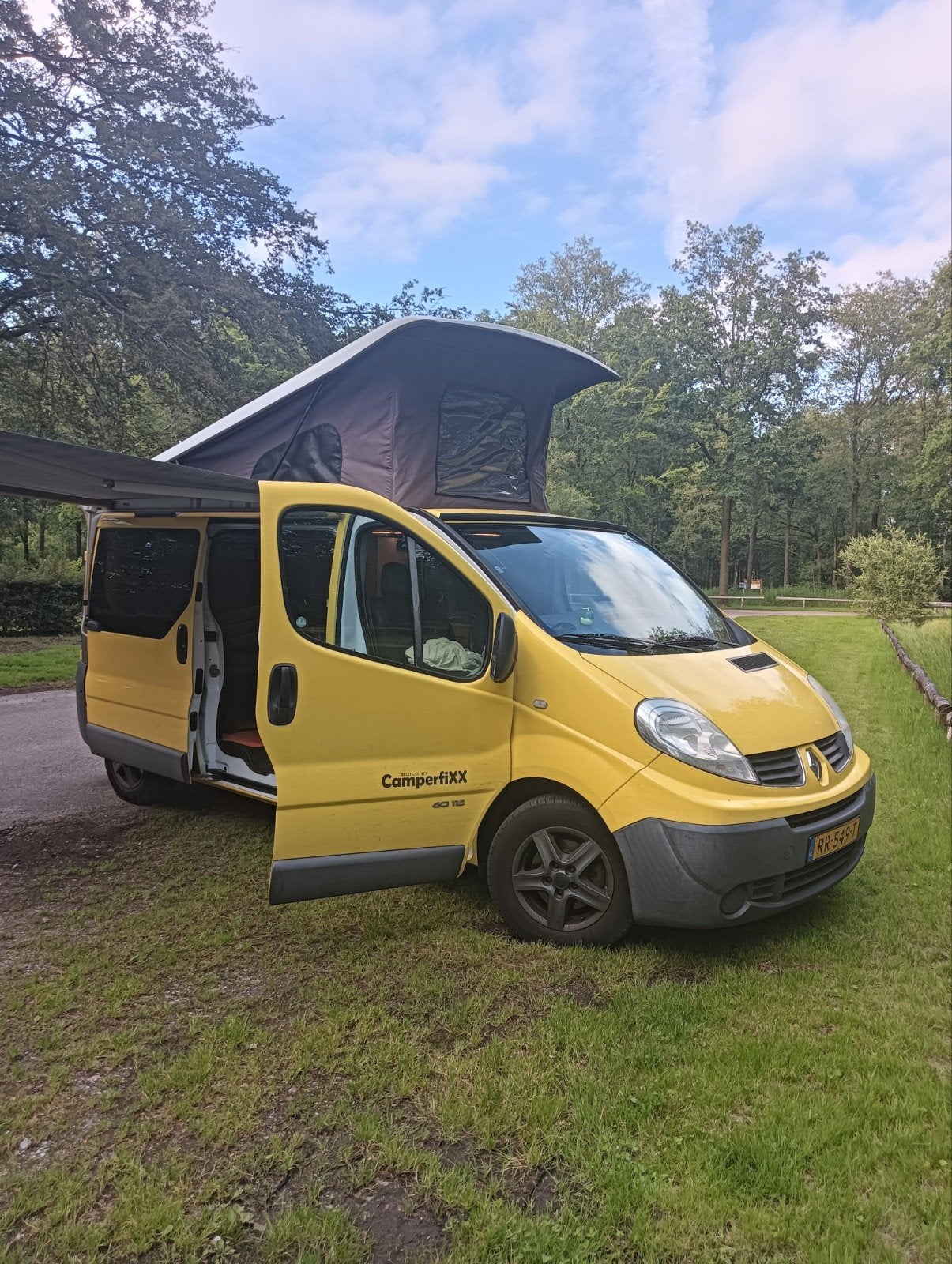 Caravans And Camping Compacte