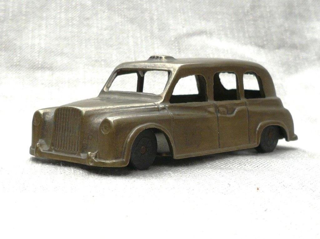 London taxi austin fx4q (1985) van koper, 1/35., Antiek en Kunst, Antiek | Speelgoed, Ophalen of Verzenden