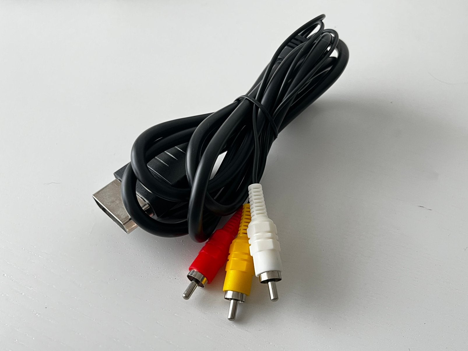 Xbox Original AV Tulip kabel, Ophalen of Verzenden, Zo goed als nieuw, Voeding of Kabel, Xbox Original