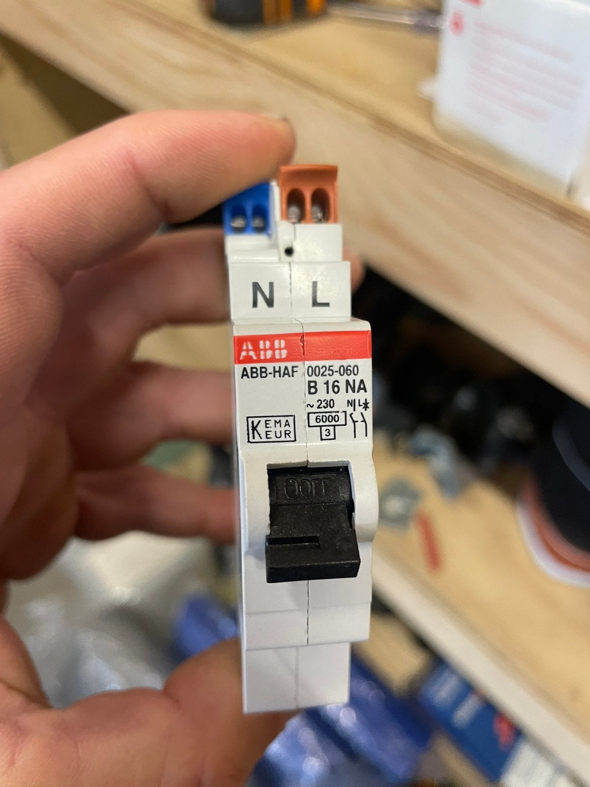 ABB installatieautomaat, Ophalen, H, H, H