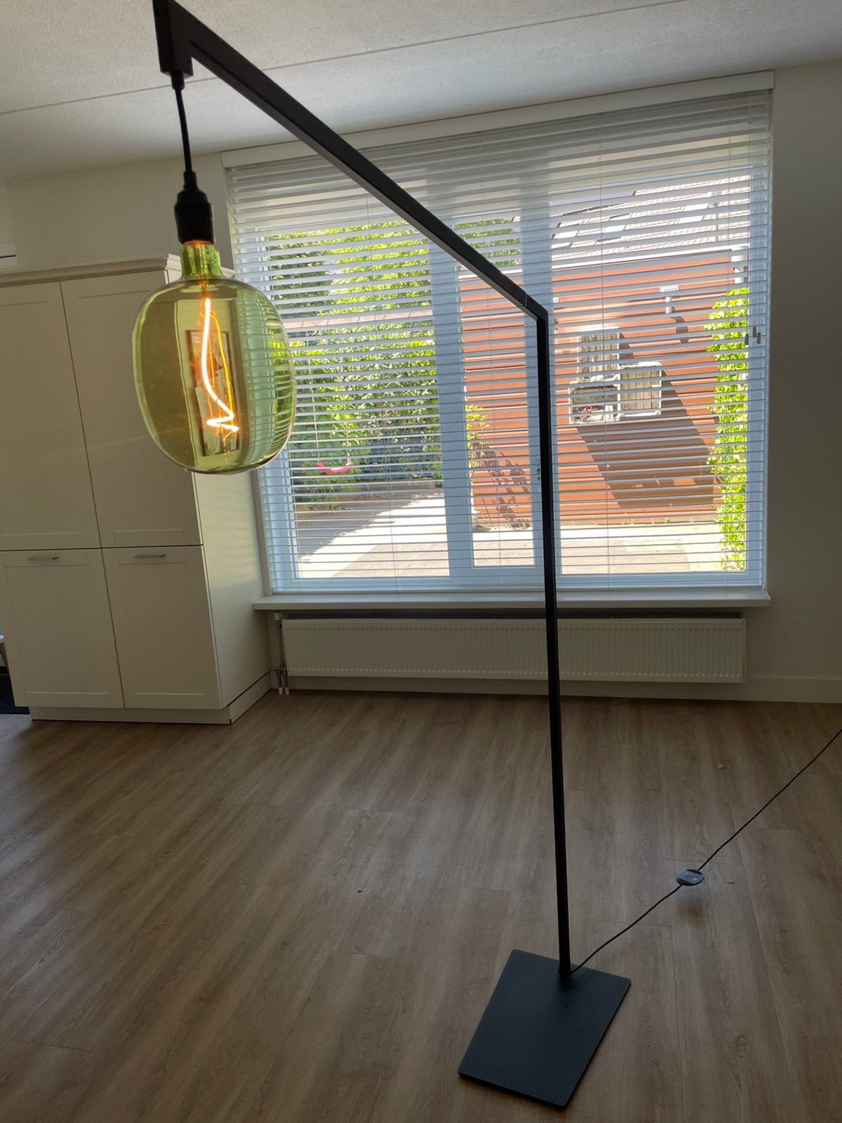 Vloerlamp met sier ledlamp, Huis en Inrichting, Lampen | Vloerlampen, Ophalen of Verzenden, Zo goed als nieuw, 150 tot 200 cm