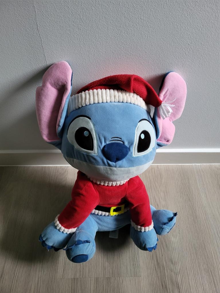 Disney Stitch Kerst Knuffel - Zo goed als nieuw, Disney, Overige typen, Blauw, Ophalen of Verzenden