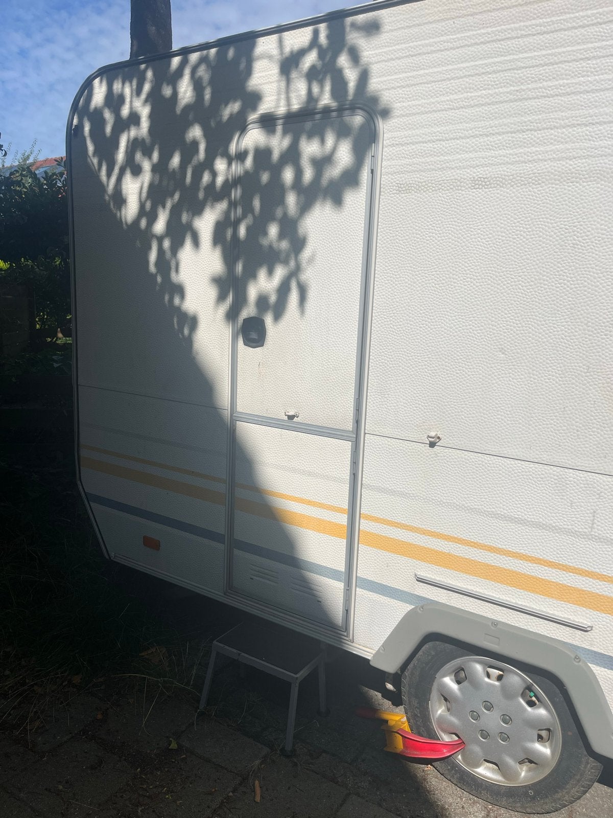 Mooie Knaus caravan type 8004 uit 1993 met voortent, Treinzit, Particulier, 4 tot 5 meter, Knaus