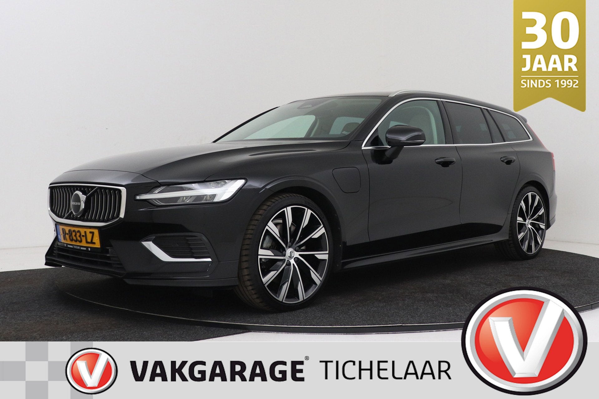Volvo V60 2.0 T6 Plug-in hybrid AWD Core Bright | Dealer ond, Auto's, Volvo, Automaat, Gebruikt, Euro 6, 4 cilinders