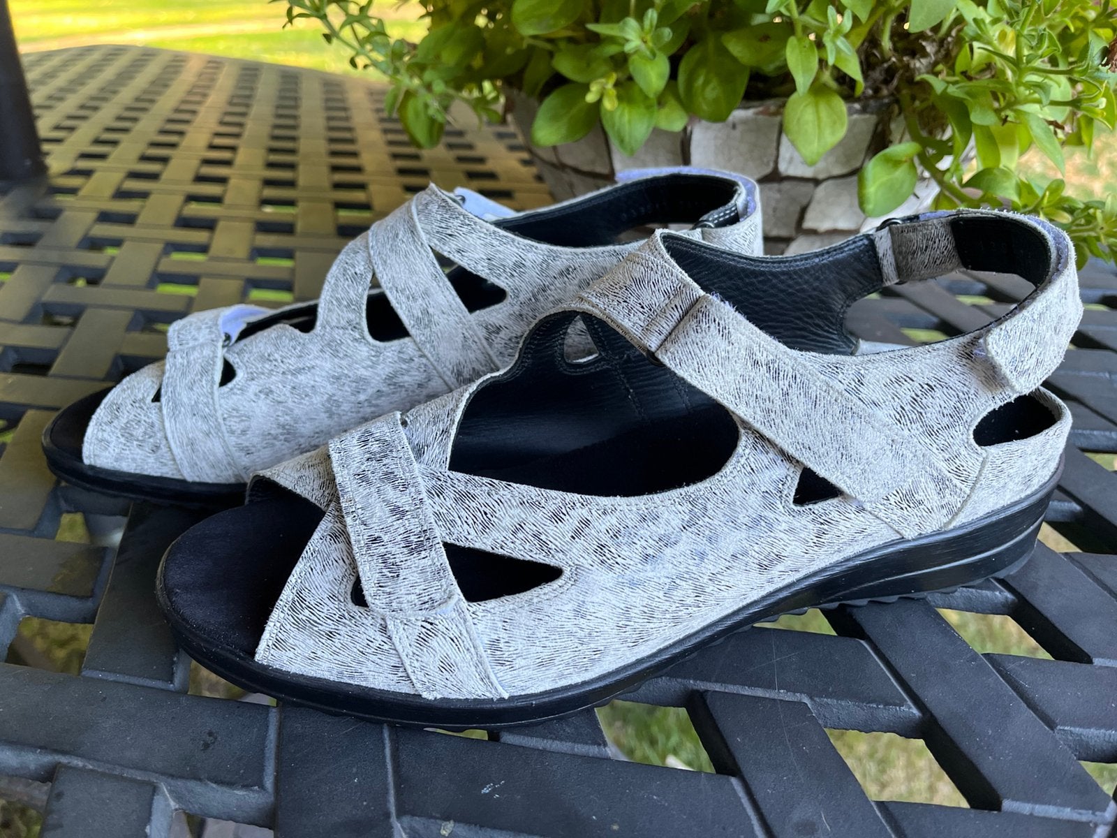 Durea sandalen maat 42 maat 8 wijdte H leer, Kleding | Dames, Schoenen, Zo goed als nieuw, Grijs, Sandalen of Muiltjes, Ophalen of Verzenden