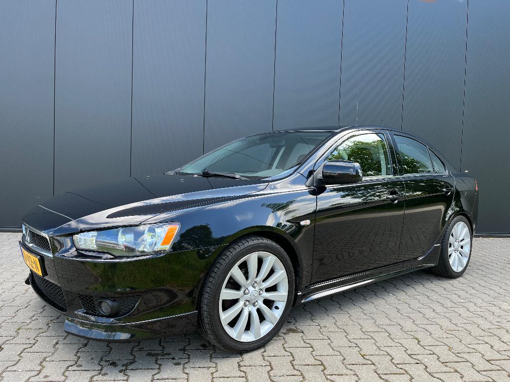 Mitsubishi Lancer SportsSedan 1.8 Intense. Zeer nette auto!, Auto's, Voorwielaandrijving, Stof, Zwart, Bedrijf