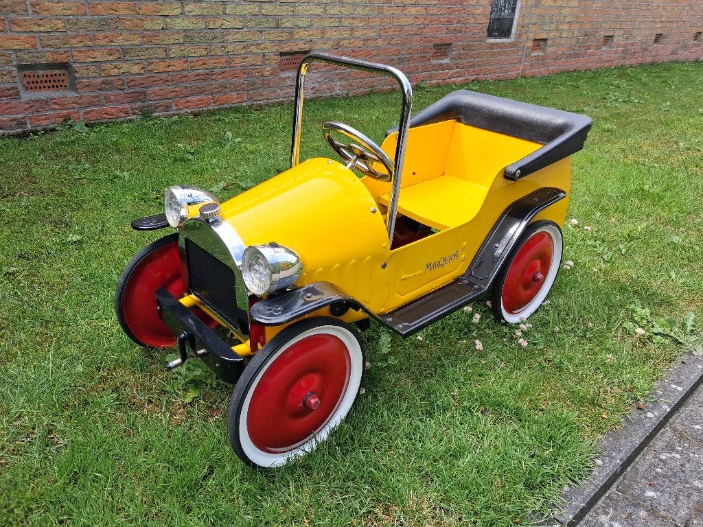Brum Trapauto met verlichting, Ophalen of Verzenden, Zo goed als nieuw