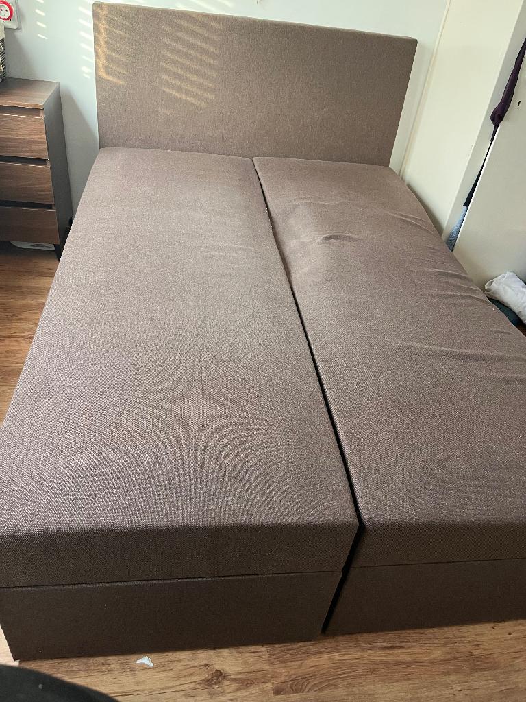 Twee persoonsbed, Huis en Inrichting, Slaapkamer | Bedden, Ophalen, Overige materialen, Gebruikt, Bruin
