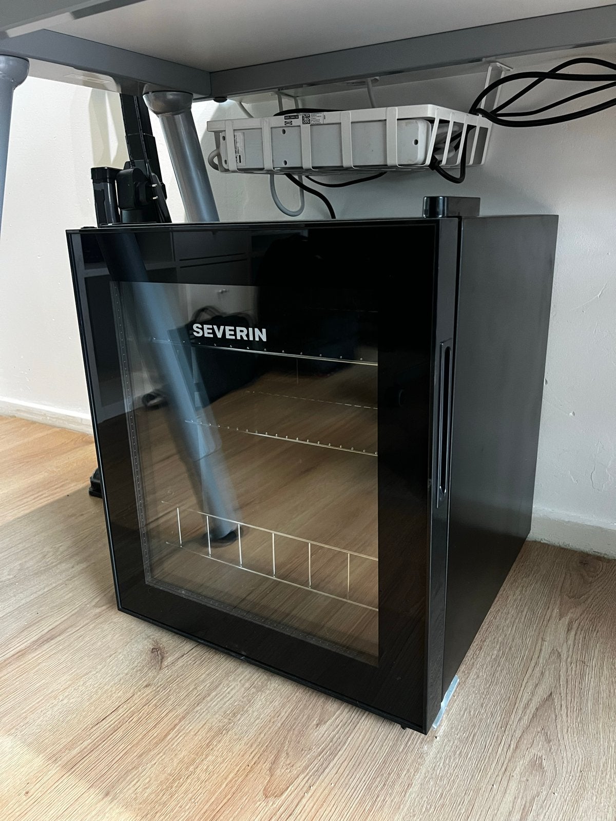 Severin Wijnkoelkast KS 9889 - Zo goed als nieuw, Ophalen, Zonder vriesvak, Minder dan 85 cm, Severin@koelkast.nl