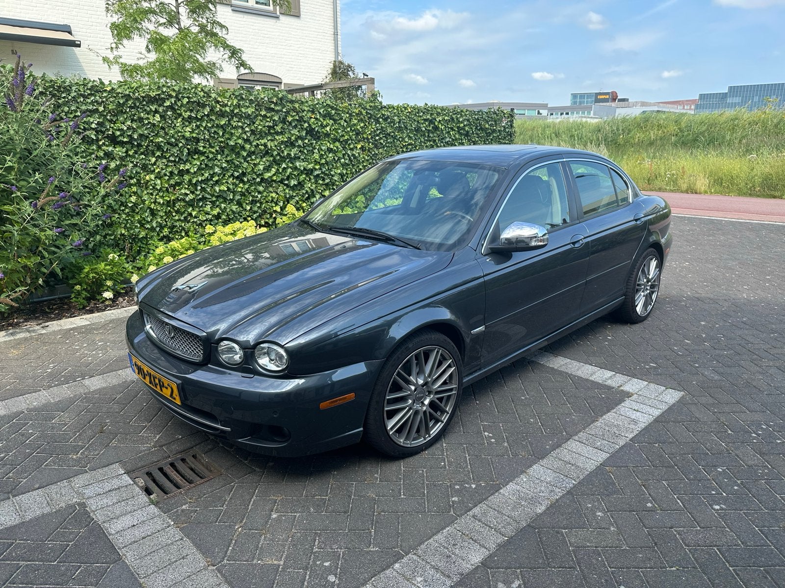 Jaguar X-Type 3.0 V6 Executive AUT 4WD 2008 Grijs