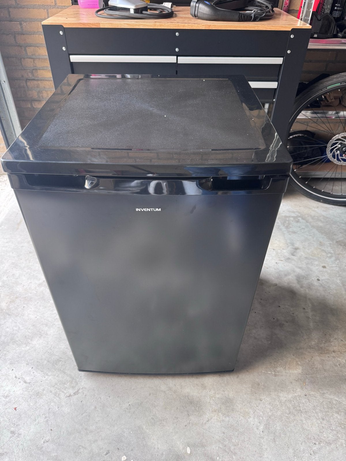 Inventum VR550B Vrieskast - 88L, Zwart, Compact