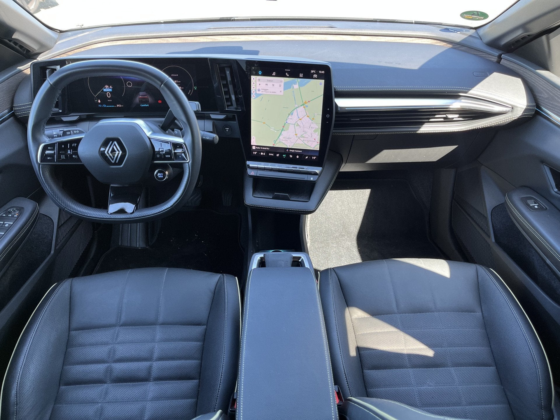 Renault Mégane E-Tech EV60 220 Optimum Charge Iconic, Auto's, Renault, 12 maanden, Zwart, 429 km, 33 min