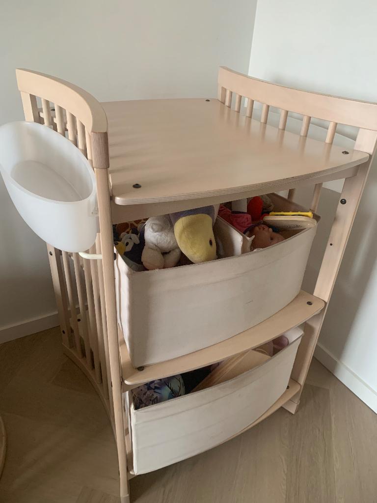Commode Stokke care, Kinderen en Baby's, Kinderkamer | Commodes en Kasten, Gebruikt, Commode, 105 cm of meer, 100 cm of meer, 50 tot 70 cm