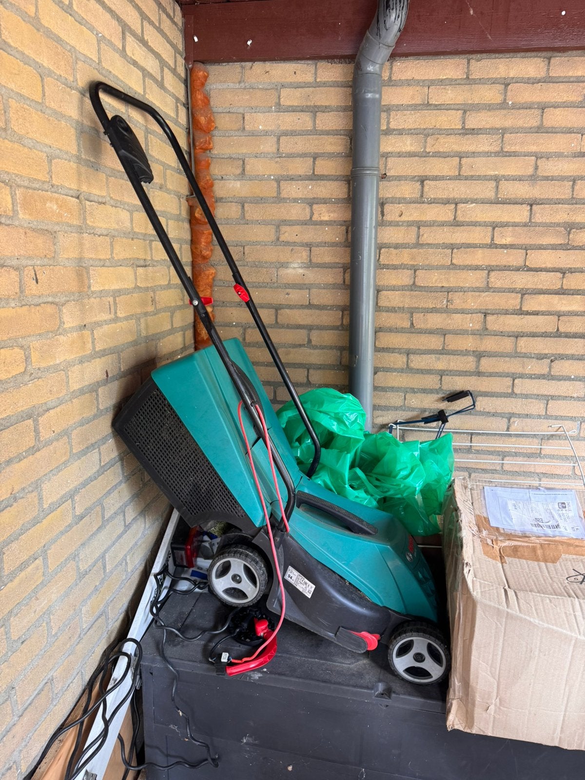 GRATIS bosch grasmaaier, Tuin en Terras, Grasmaaiers, Ophalen, Gebruikt