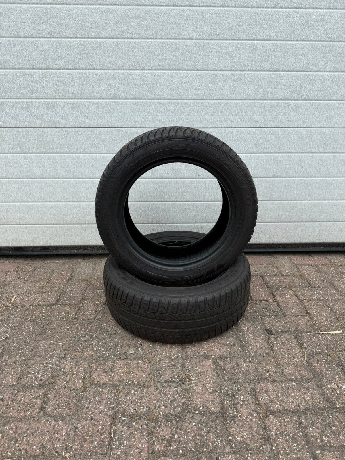 Falken HS449 eurowinter 205/55R16 94V, Auto-onderdelen, Banden en Velgen, Ophalen, 16 inch, 205 mm, Band(en)