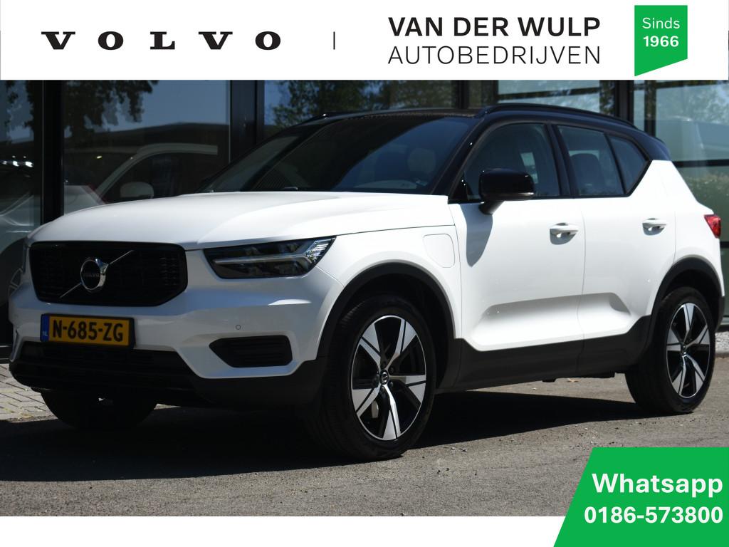 Volvo XC40 T4 211pk [Plug-in] R-Design | Camera | Climate |, Auto's, Volvo, Automaat, 1712 kg, 24 maanden, Wit