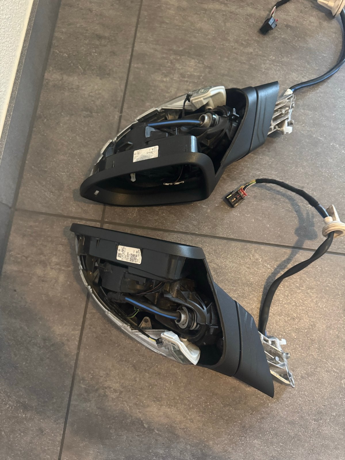 Originele VW Golf 8 Buitenspiegels met Bedieningsknop, Auto-onderdelen, Spiegels, Ophalen, Gebruikt, Volkswagen