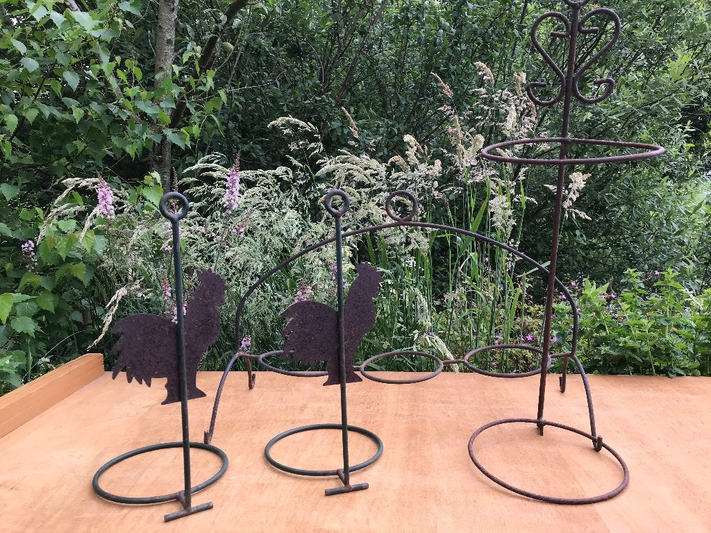 Plantenhanger ( 3 ) - Roest look - haan - bloempotstandaard, Tuin en Terras, Ophalen of Verzenden, Zo goed als nieuw