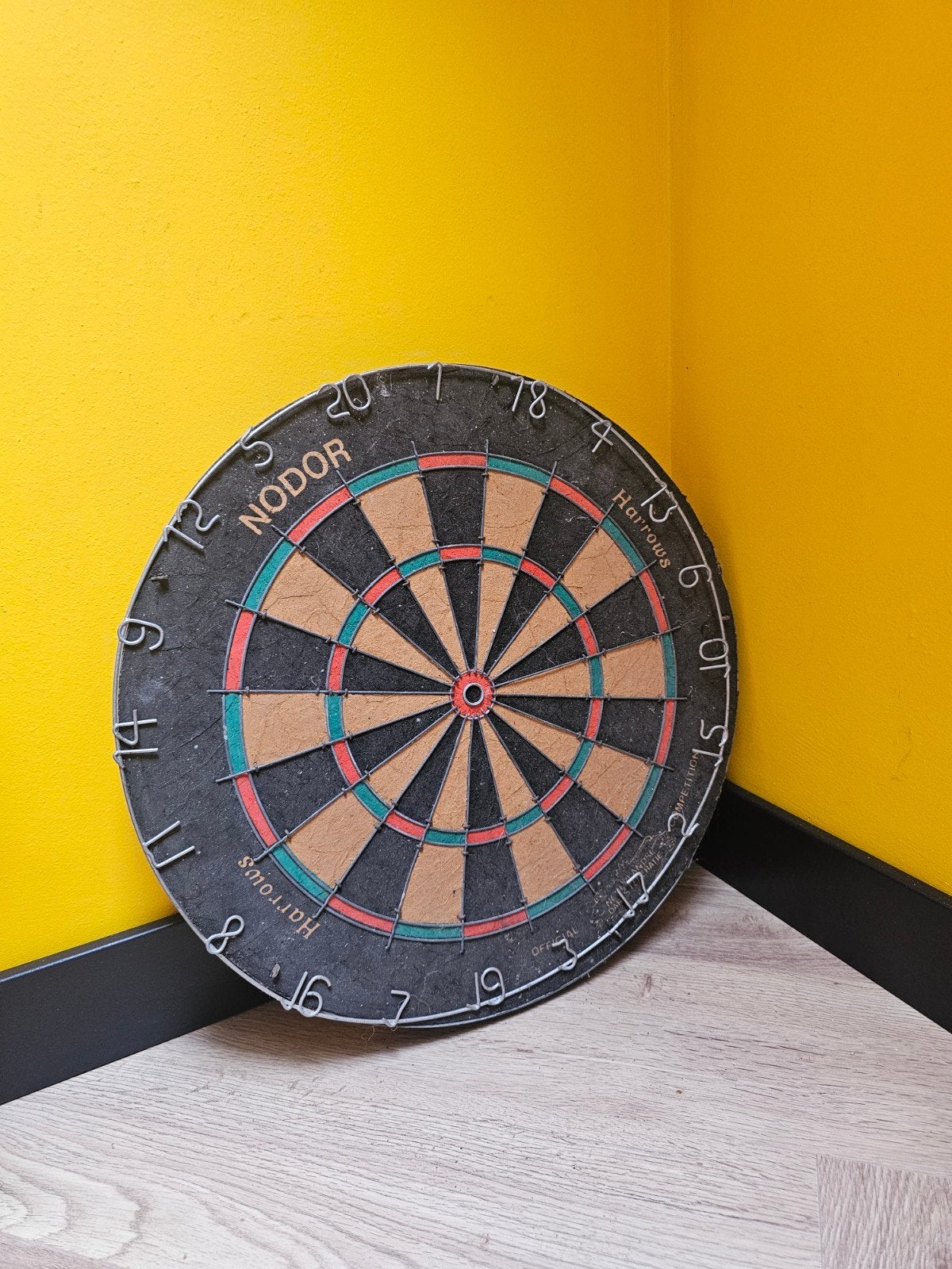 Nodor Harrows Dartbord - Gebruikt, Ophalen, Dartbord