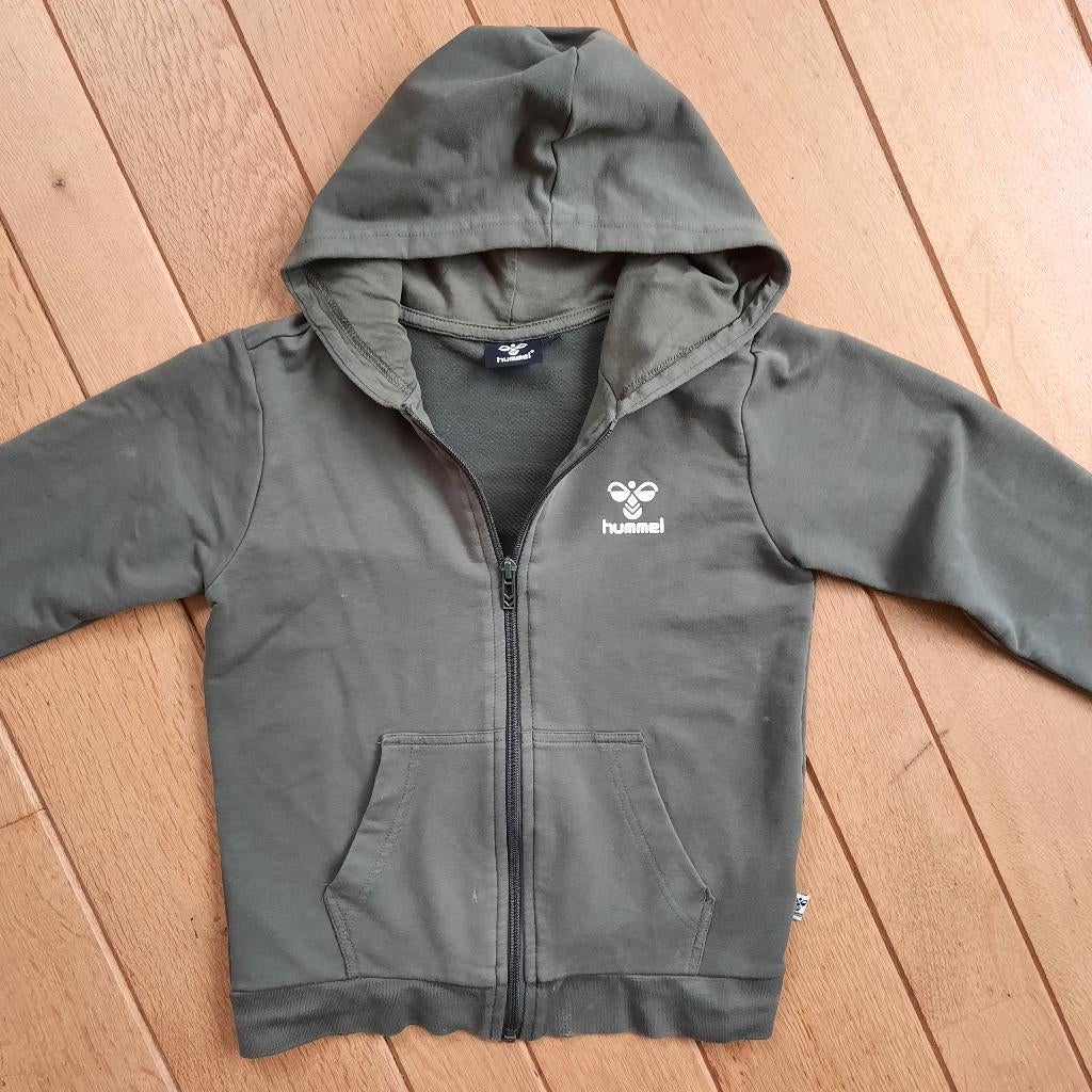 HUMMEL hoody vest groen maat 128, Jongen of Meisje, Trui of Vest, Ophalen of Verzenden, Zo goed als nieuw
