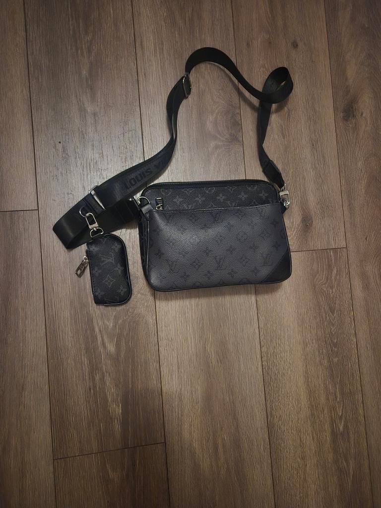 Louis Vuitton Messenger bag Trio, Ophalen of Verzenden, Nieuw, Zwart