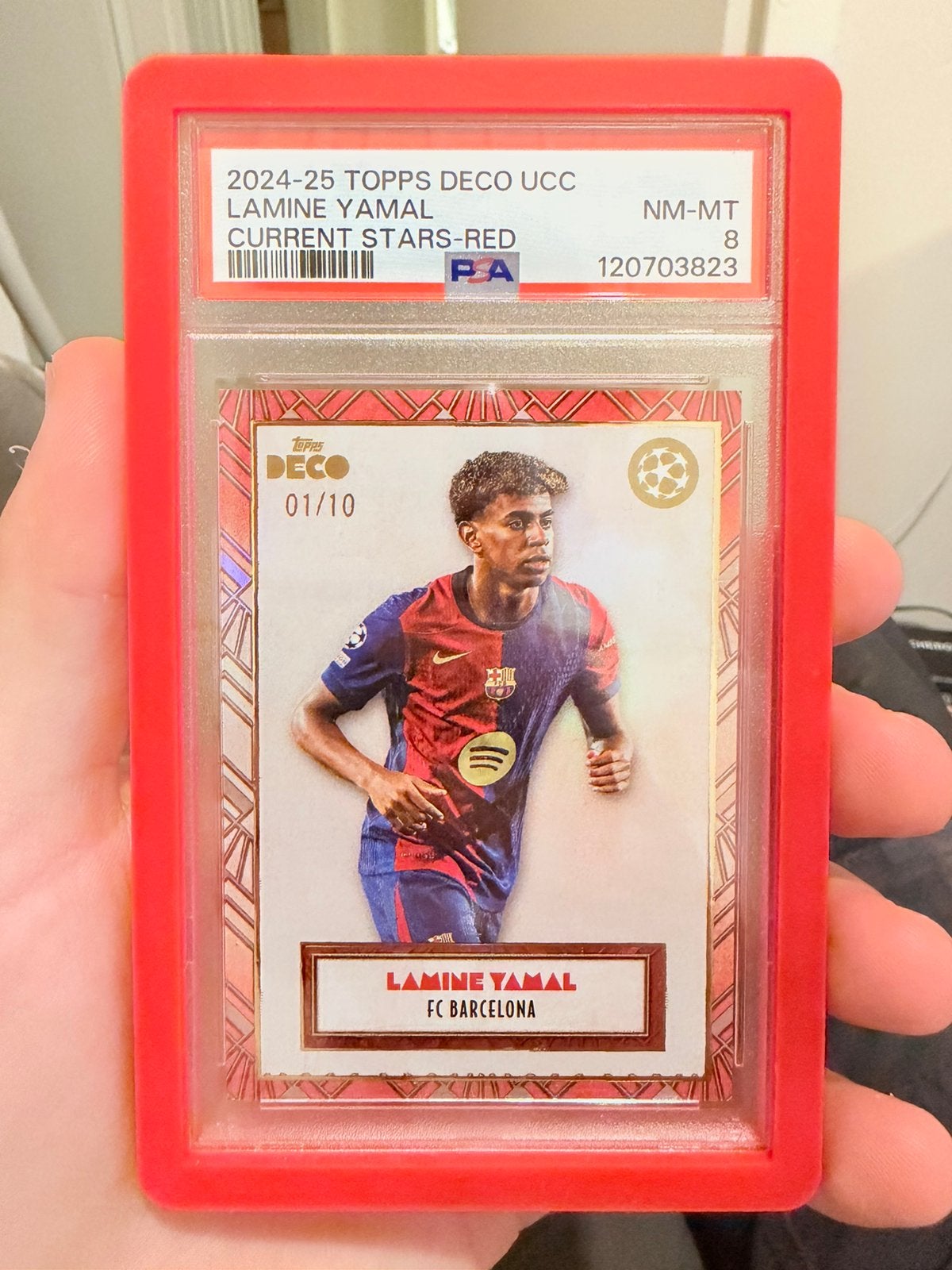 LAMINE YAMAL 01/10  PSA 8 | EXTREEM ZELDZAAM, Hobby en Vrije tijd, Ophalen of Verzenden, Nieuw, Plaatje
