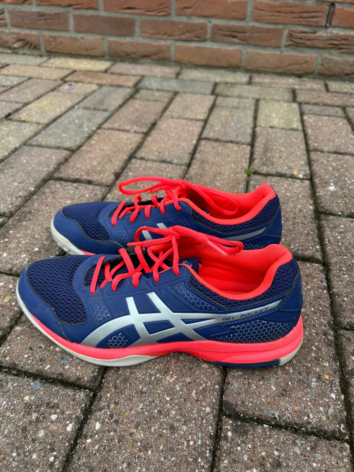 Zaal (binnen) Assics dames sportschoenen, Ophalen, Zo goed als nieuw, Overige typen, Overige merken