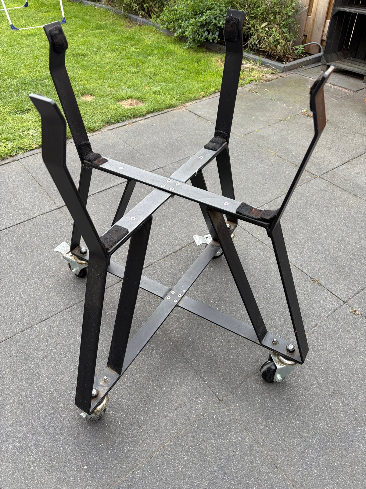Verrijdbaar onderstel voor kamado bbq Large, Ophalen, Gebruikt