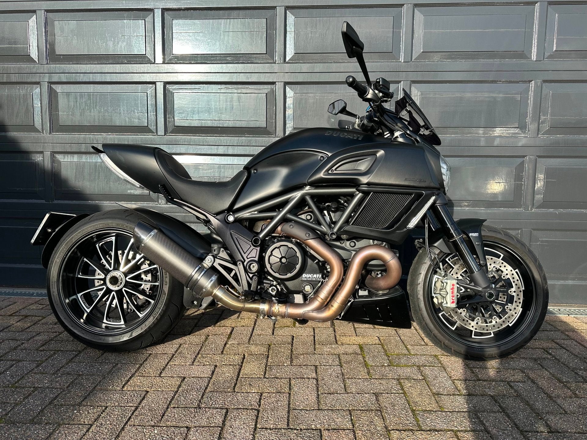 Ducati Tour Diavel Dark 162 PK Dealer onderhouden Diavel 126, Motoren, Motoren | Ducati, Traction Control, 1198 cc, Ducati Motor Holding S.p.A.
