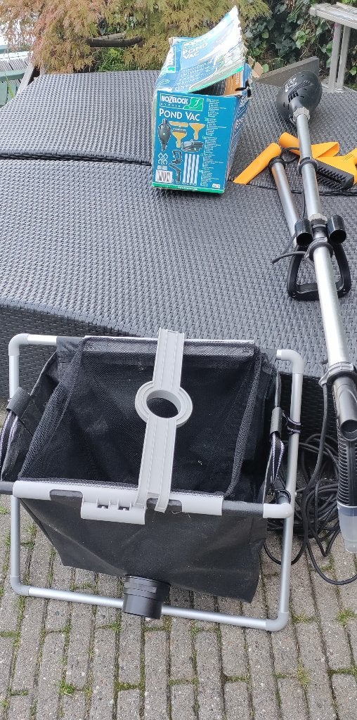 Hozelock Pond Vac vijverstofzuiger, Ophalen, Zo goed als nieuw, Vijverstofzuiger