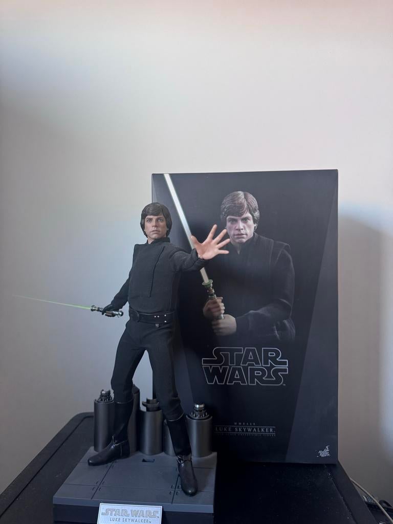 Hot Toys Luke Skywalker Return of the Jedi MMS442, Ophalen of Verzenden, Zo goed als nieuw