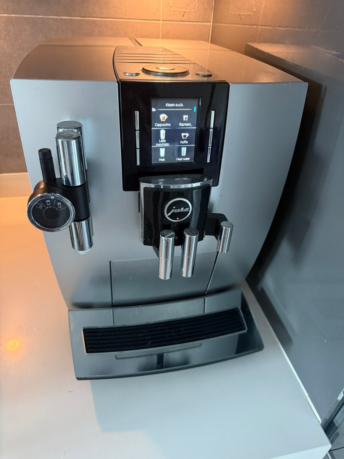 Jura J6, Ophalen of Verzenden, Zo goed als nieuw, Koffiemachine