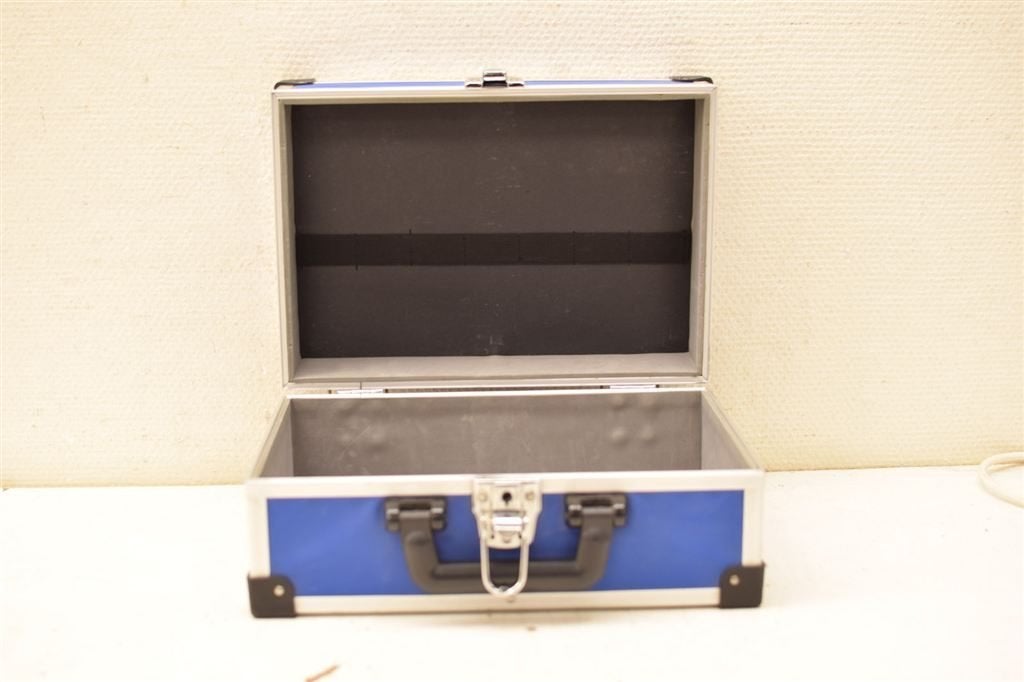 Aluminium koffer 46460, Overige materialen, Gebruikt, Slot, Ophalen of Verzenden