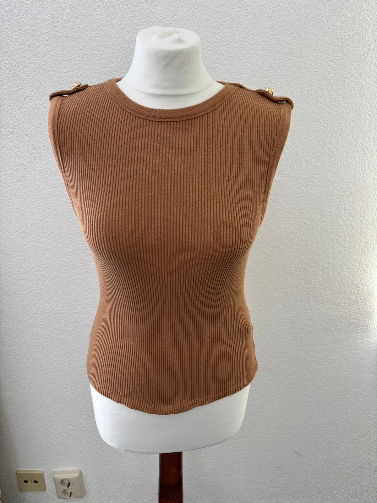 H&M camel kleurige top maat M, Kleding | Dames, Tops, Maat 38/40 (M), Bruin, Ophalen of Verzenden, Zo goed als nieuw