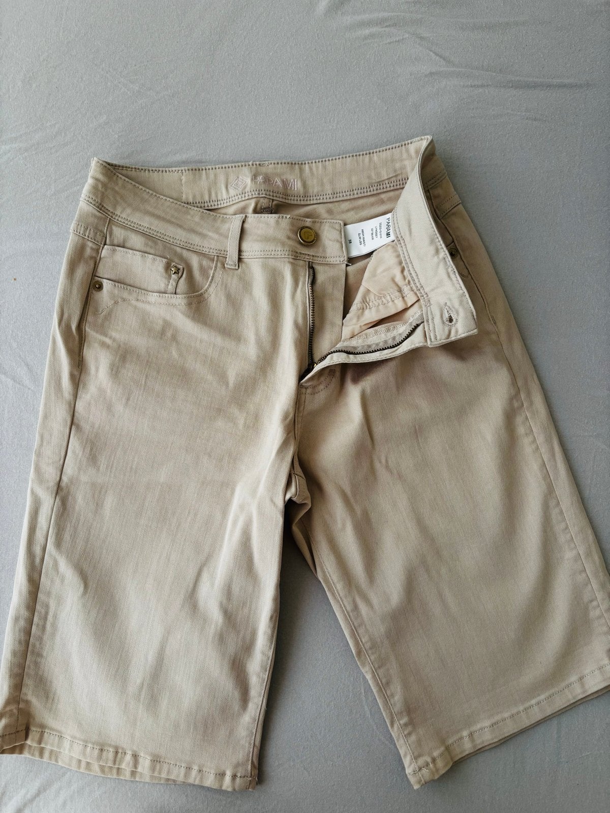 Beige korte broek van Parami, Kleding | Dames, Broeken en Pantalons, Kort, Beige, Nieuw, Ophalen