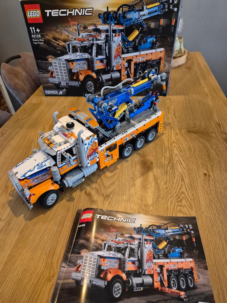 Lego Technic Vrachtwagen 42128 Heavy-duty Sleepwagen, Kinderen en Baby's, Speelgoed | Duplo en Lego, Ophalen of Verzenden, Gebruikt