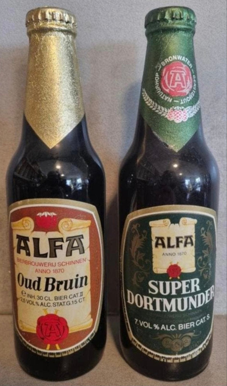 2x Alfa bier – Oud Bruin & Super Dortmunder (tht 1989), Ophalen of Verzenden, Zo goed als nieuw, Flesje(s), Overige merken