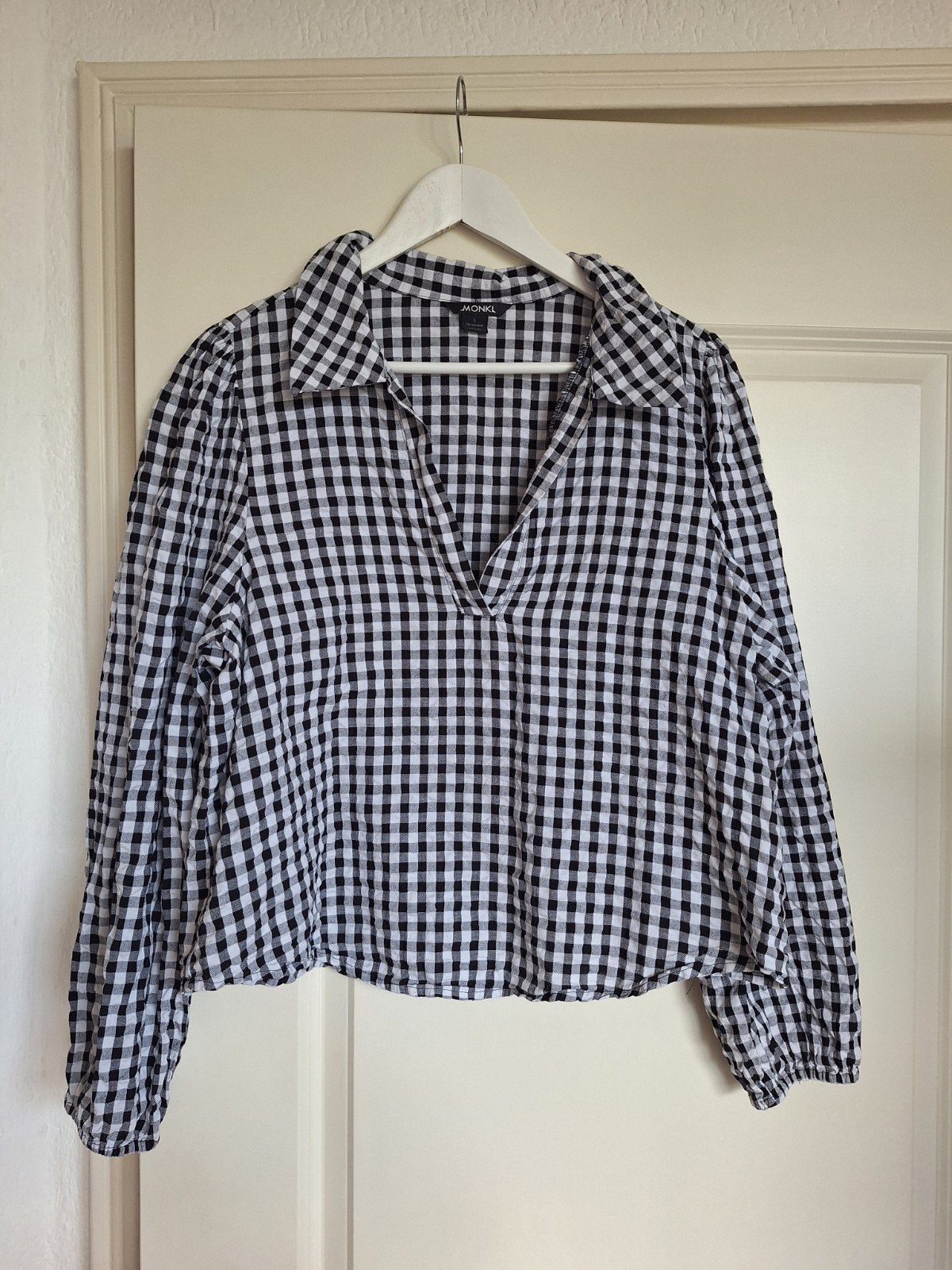Monki zwart-wit geblokte blouse met V-hals - Maat L, Zwart, Maat 42/44 (L), Ophalen of Verzenden, Monki