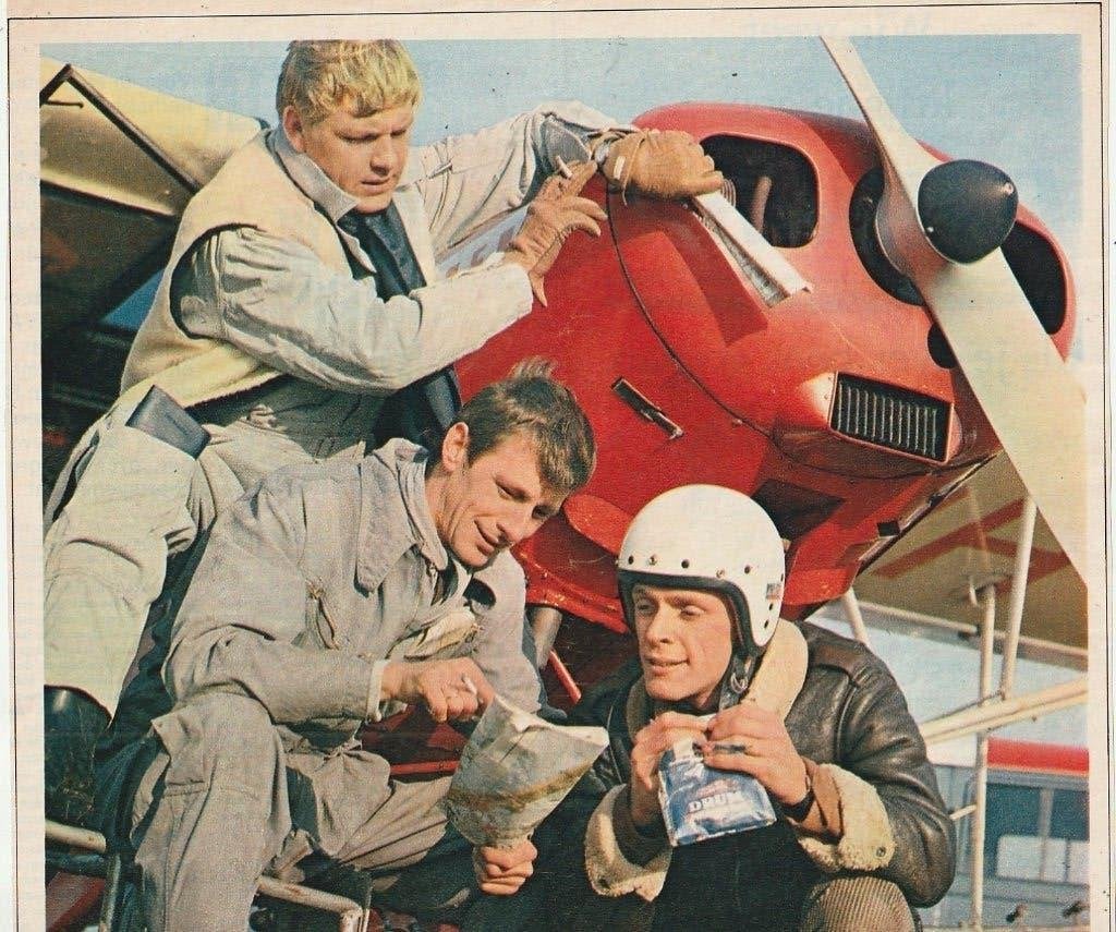 Retro reclame 1966 Drum shag vliegtuig piloten mannen, Verzenden, Overige typen