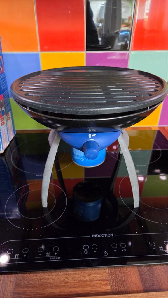 Campingaz Partygrill 1350W - Compacte en veelzijdige grill, Caravans en Kamperen, Kampeeraccessoires, Ophalen of Verzenden, Gebruikt