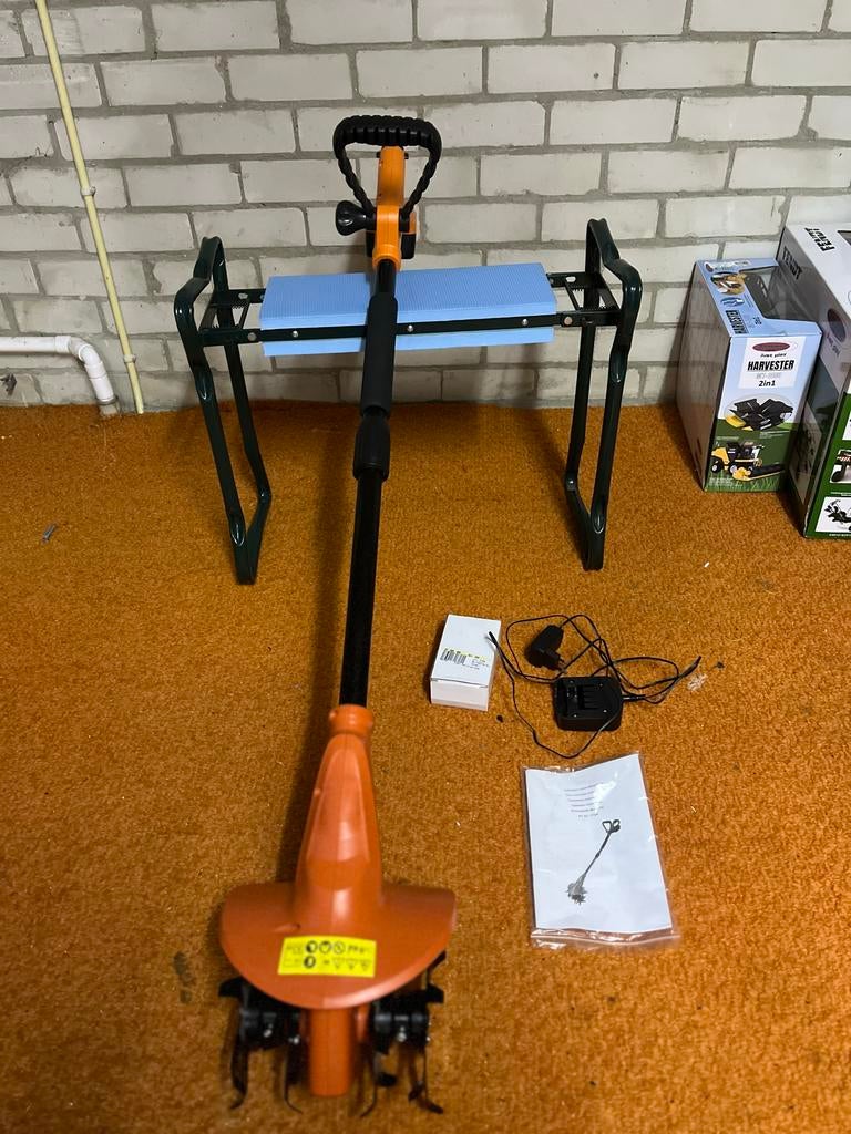 Grondhakselaar met twee accu's - Nieuwstaat, Ophalen of Verzenden, Nieuw