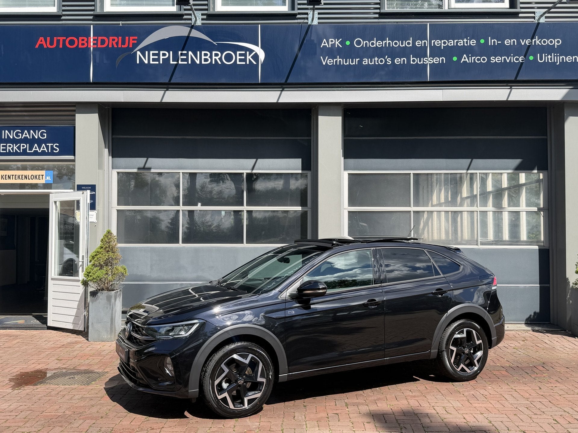 Volkswagen Taigo 1.5 TSI R-Line ex bpm | AppConnect | Pano |, Dealer onderhouden, Zwart, 4 cilinders, 1192 kg