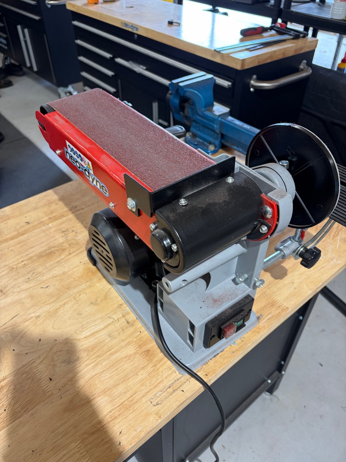 Bandschuurmachine met schijfschuurder - Zo goed als nieuw, Ophalen, Zo goed als nieuw, Minder dan 600 watt, Bandschuurmachine