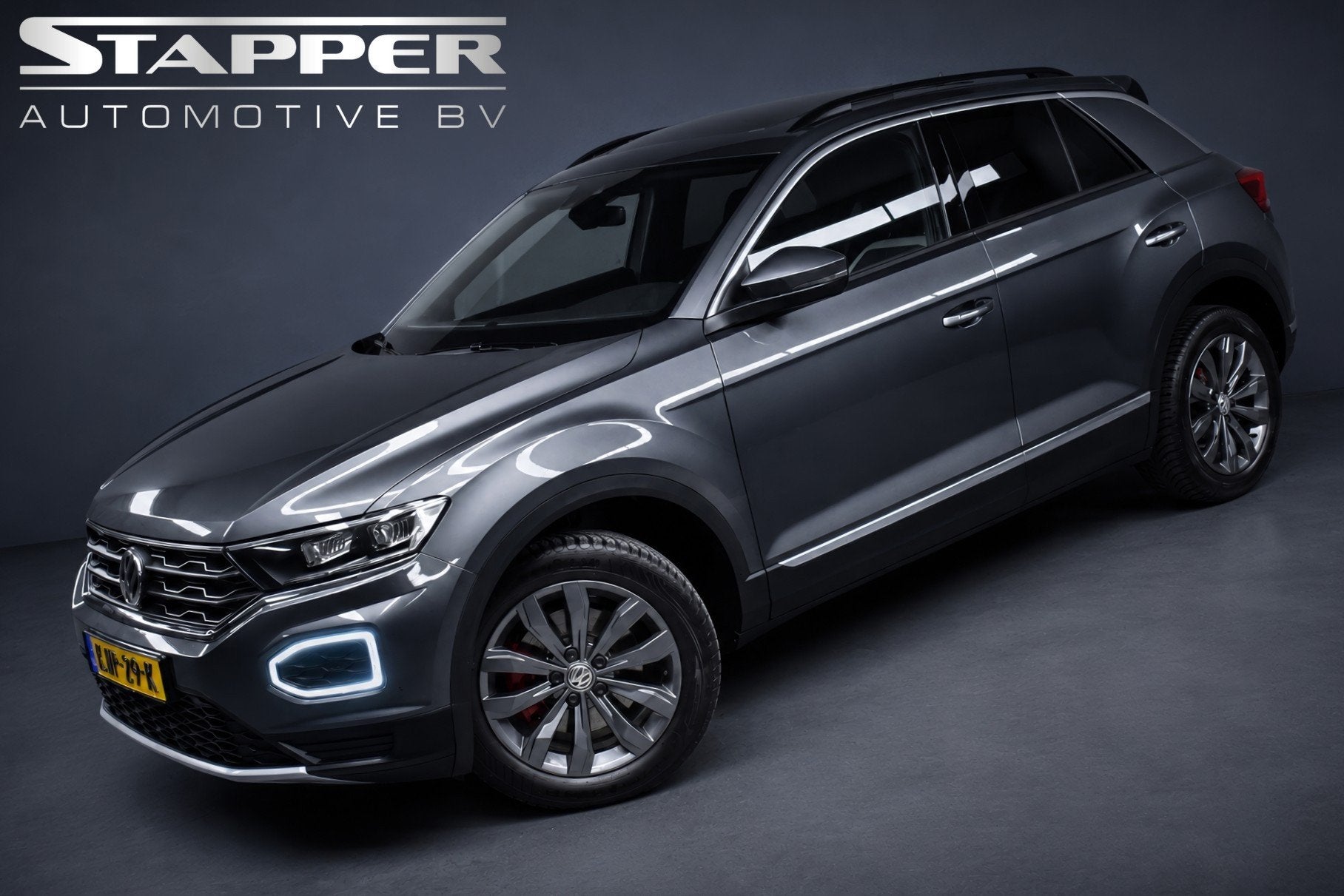 Volkswagen T-Roc 1.5 TSI 150pk Automaat Sport 1e Eig. Pano/V, Auto's, Dealer onderhouden, 4 cilinders, 150 pk, Automatische klimaatregeling