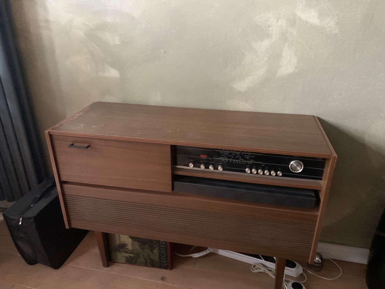 Vintage draaitafel/radio meubel, Antiek en Kunst, Ophalen