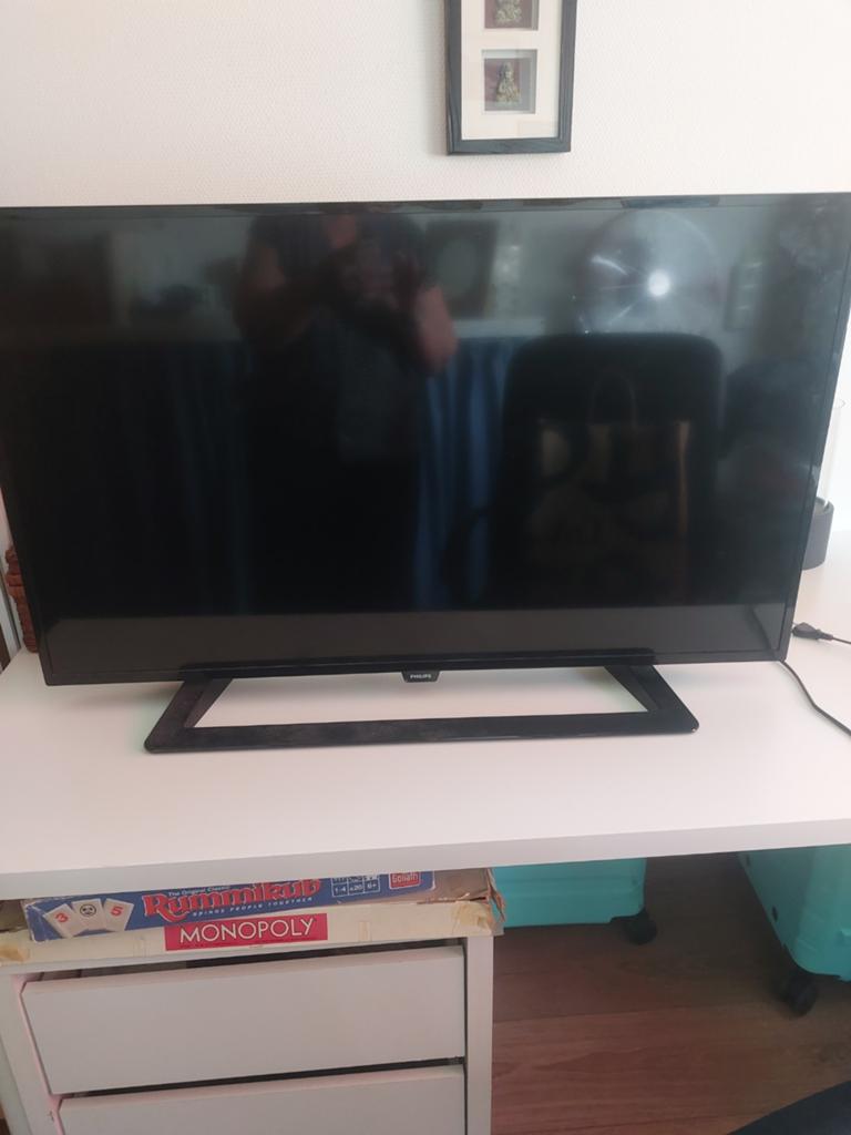 Philips kleuren tv - Werkt prima, zonder afstandsbediening, Ophalen, 50 Hz, Philips