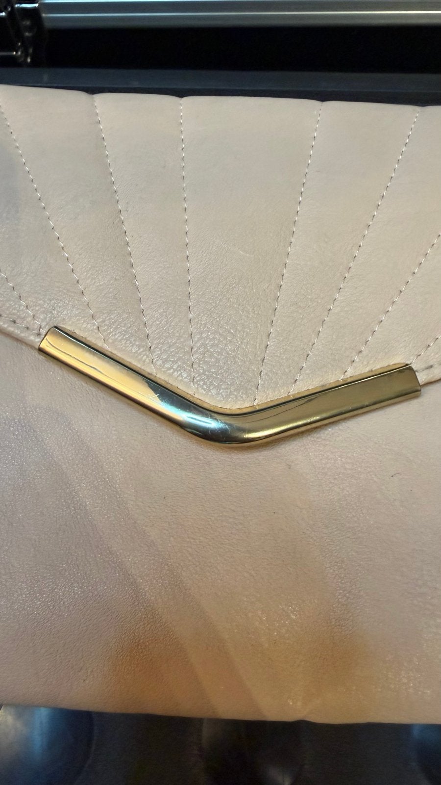 Nude Clutch Avondtasje met Gouden Detail, Ophalen of Verzenden, Gebruikt, Beige, Avondtasje